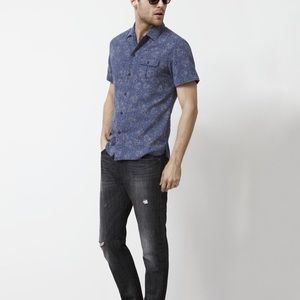 CLOSET CLOSING Banana Republic CamdenFit Button Up
